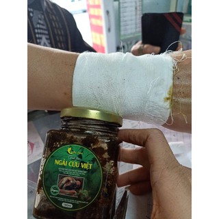 Tinh dầu ngải cứu việt 200ml
