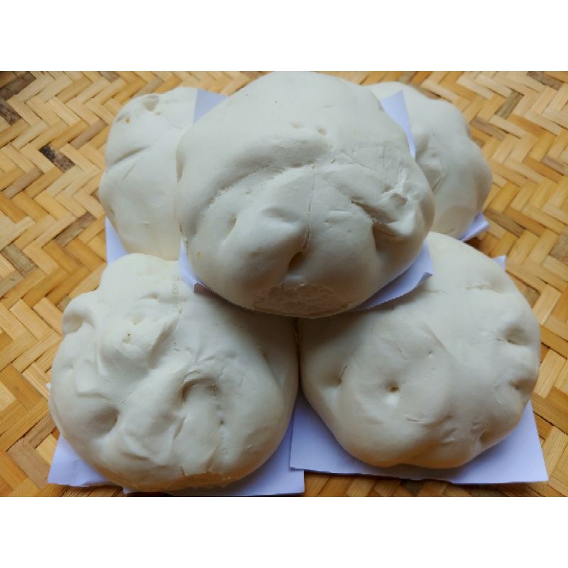 Bánh Bao nhân thịt +3 trứng cút