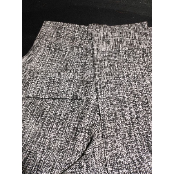 Chân váy dạ cúc ngọc hàng QC siêu hách dáng