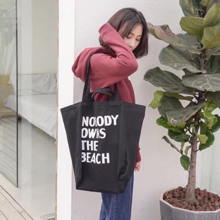 Túi vải nobody ows the beach