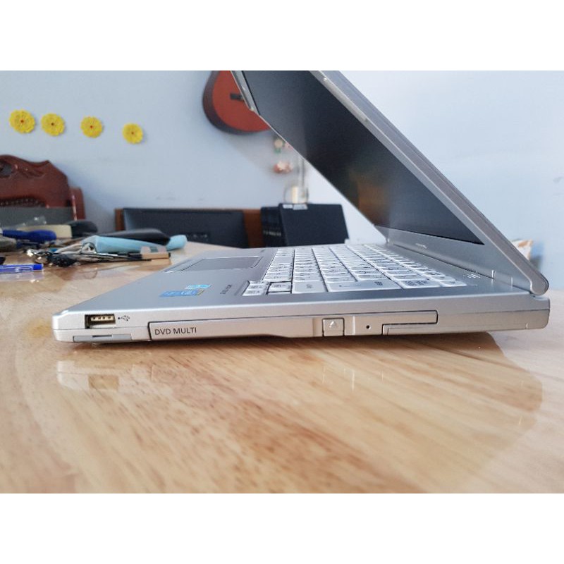 Laptop Panasonic CF-LX3 14.1" i5 4310U Ram 4gb Hdd 250gb zin đẹp