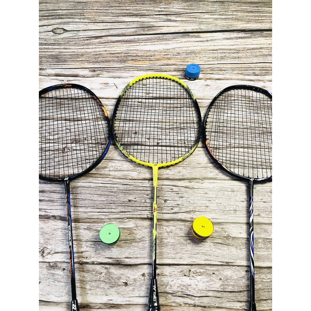 VỢT CẦU LÔNG YONEX khung hợp kim siêu nhẹ,bền lực căng dây 8,5kg (nặng 85-90gr)- Tặng 1 cuốn vợt &amp; 1 bao vợt (1 cây)