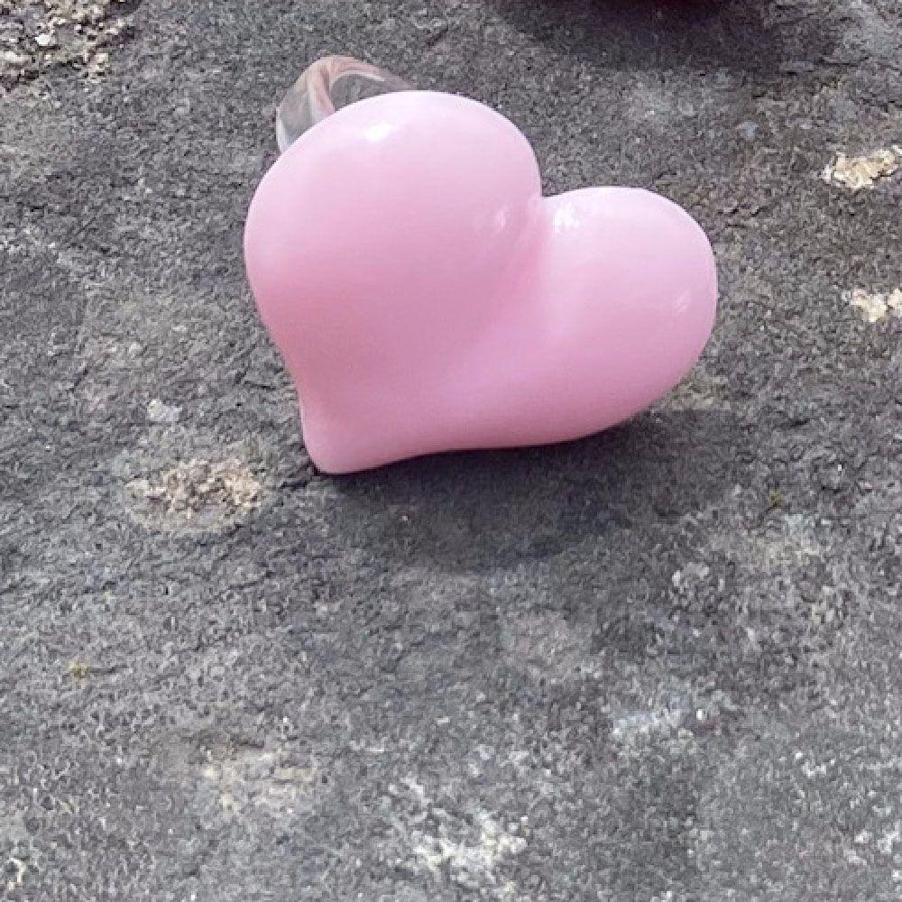 Nhẫn Nhựa Acrylic Hình Trái Tim Màu Hồng Thời Trang