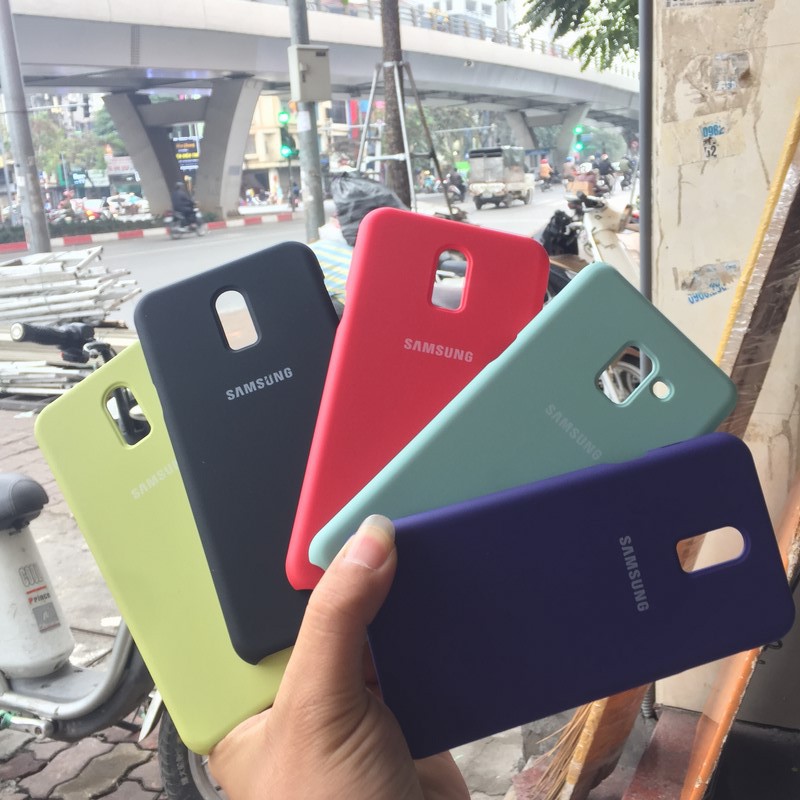 Ốp Lưng Samsung Galaxy J7 Plus Silicon Cover