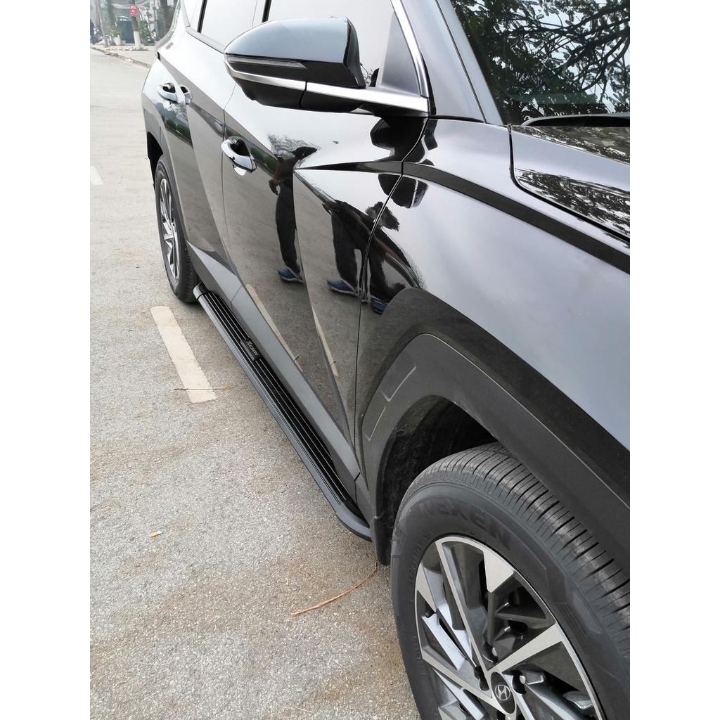 Bậc lên xuống, bệ bước chân Hyundai Tucson 2022. Mẫu Cao cấp MA