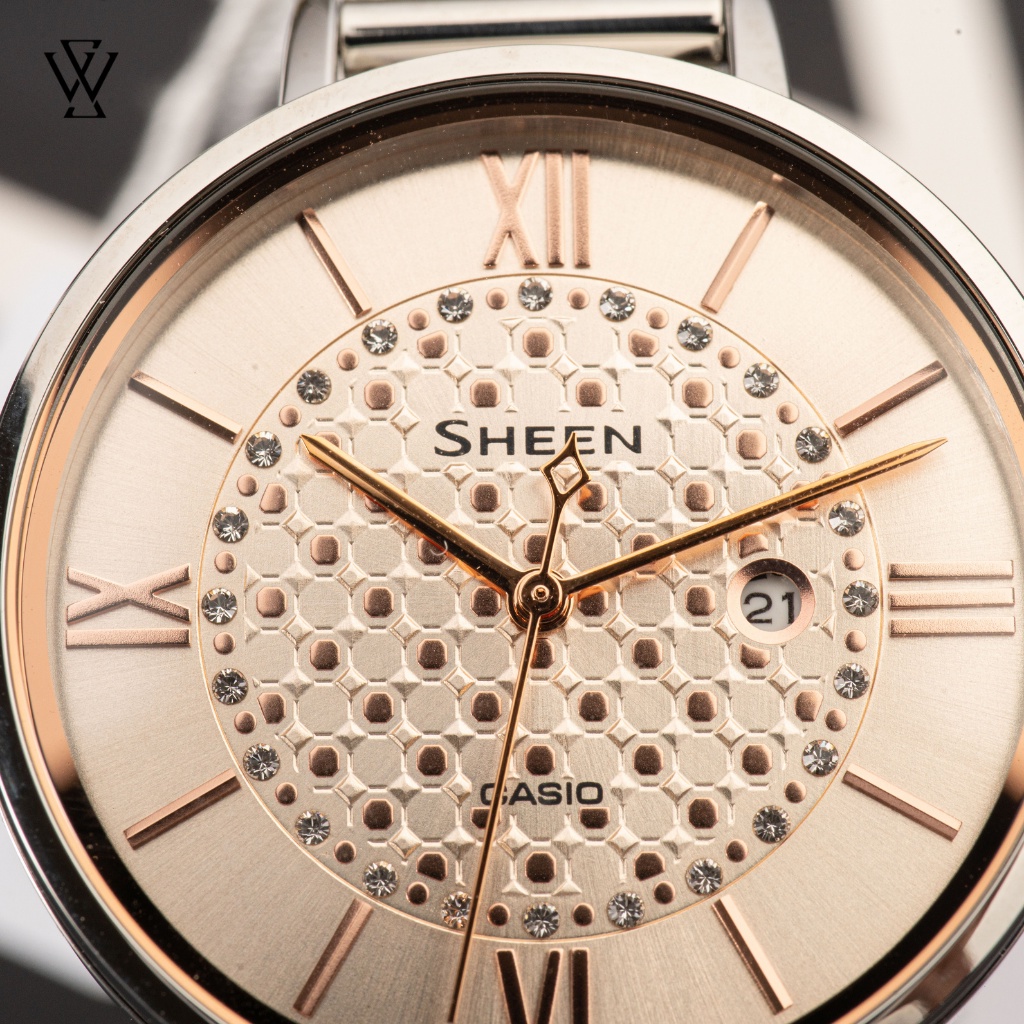 Đồng Hồ Quartz Nữ Casio Sheen WATCHSTORE SHE-4059M-4AUDF Thiết Kế Mặt Kính Khoáng 34mm, Dây Kim Loại, Vỏ Thép Không Gỉ
