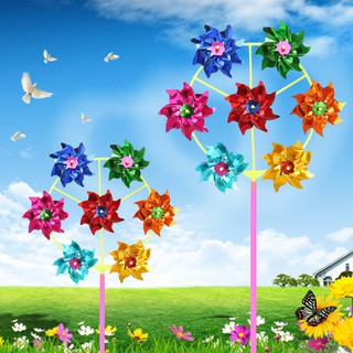 Chong chóng nhiều màu trang trí sân vườn