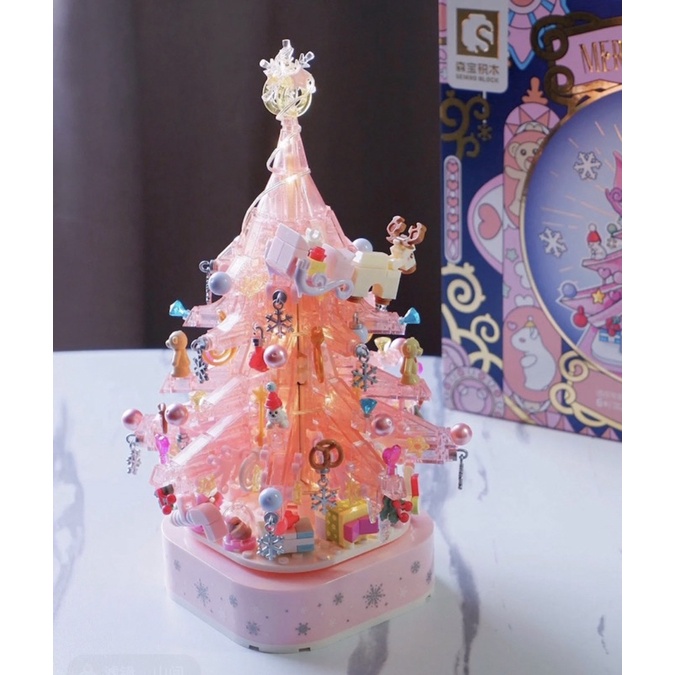 Đồ chơi lắp ráp Hộp Nhạc Cây Thông Noel Màu Hồng Crystal Christmas mảnh ghép trong suốt kèm đèn led Sembo blocks
