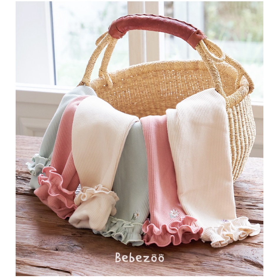 Quần legging gấu bèo Bebezoo thêu hoa