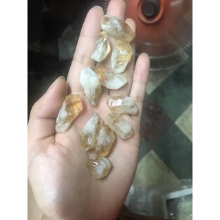 50-100g Mầm đá thanh tẩy Ci.trine th.ạch anh vàng