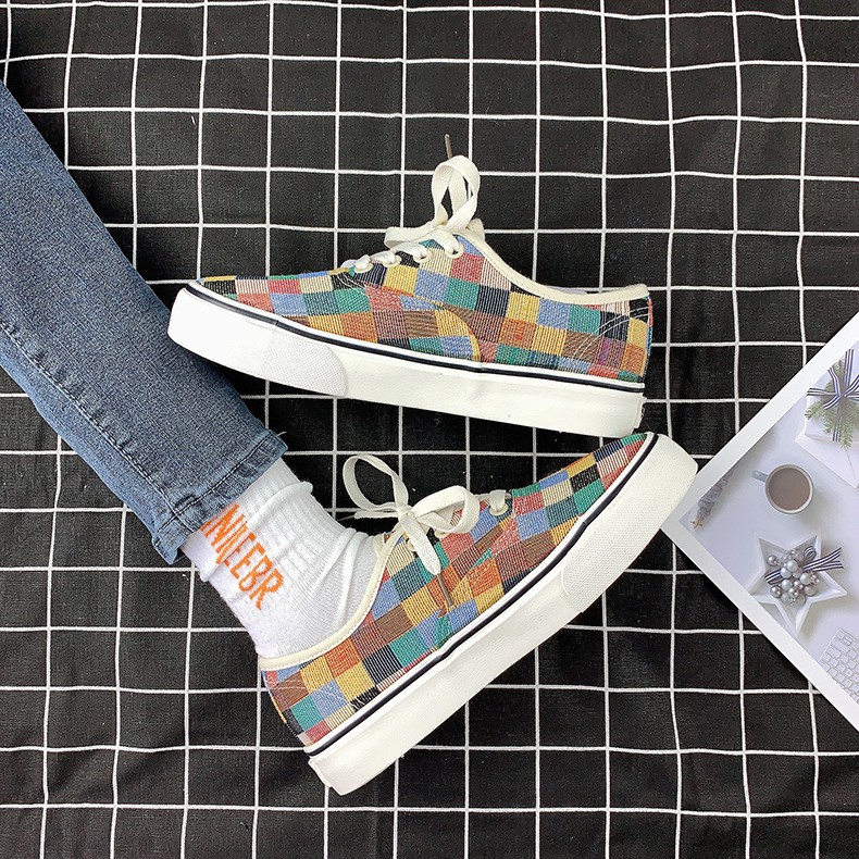 [Mã FAGREEN245 giảm 10% tối đa 30k đơn từ 99k] Giày Vải nữ dây buộc Kẻ ô nhiều màu hot hit 2020 | BigBuy360 - bigbuy360.vn