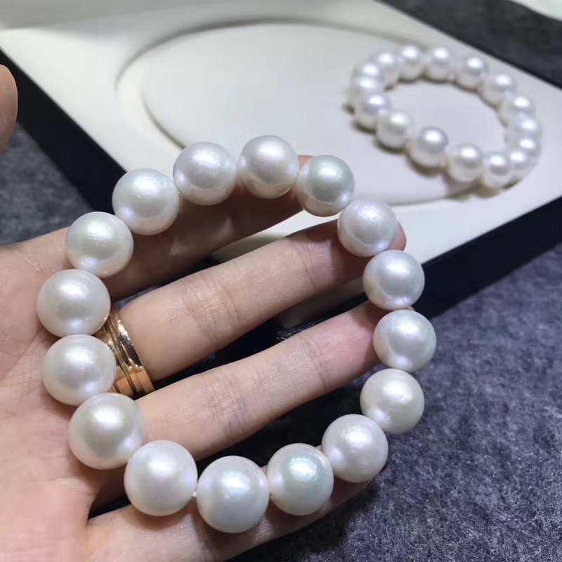 Vòng tay hạt to 12 ly màu trắng