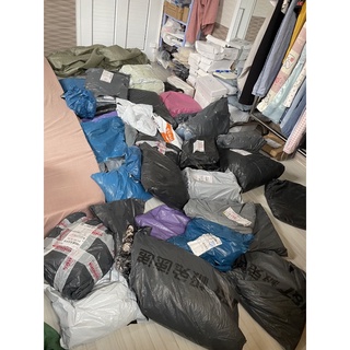 Trả đơn fb minh phương gồm áo ghile 129k + chân váy đen 129k = 254k + phí shopee 5%