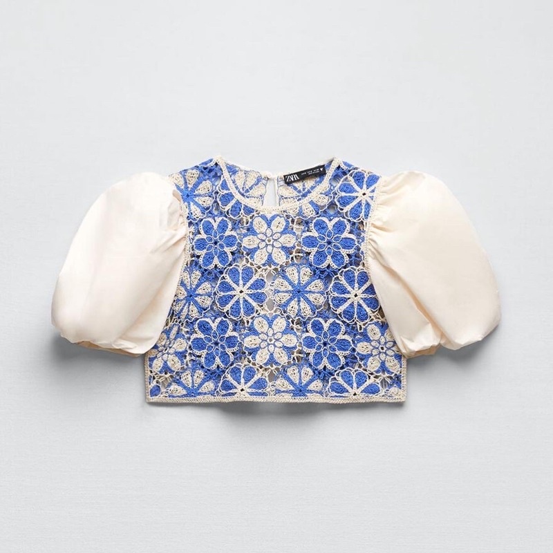 Áo croptop tay bồng len móc hoa xanh Zara
