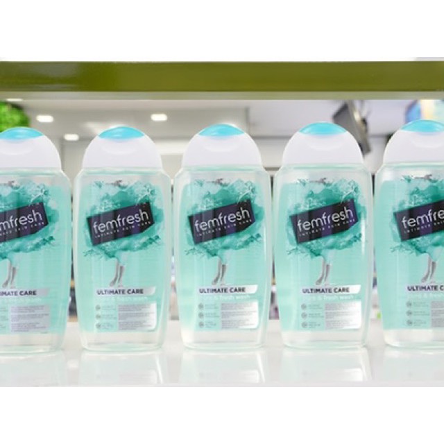{UK} Dung dịch vệ sinh Femfresh Pure &amp; Fresh Wash cho da nhạy cảm giúp thơm hồng vùng kín 250ml