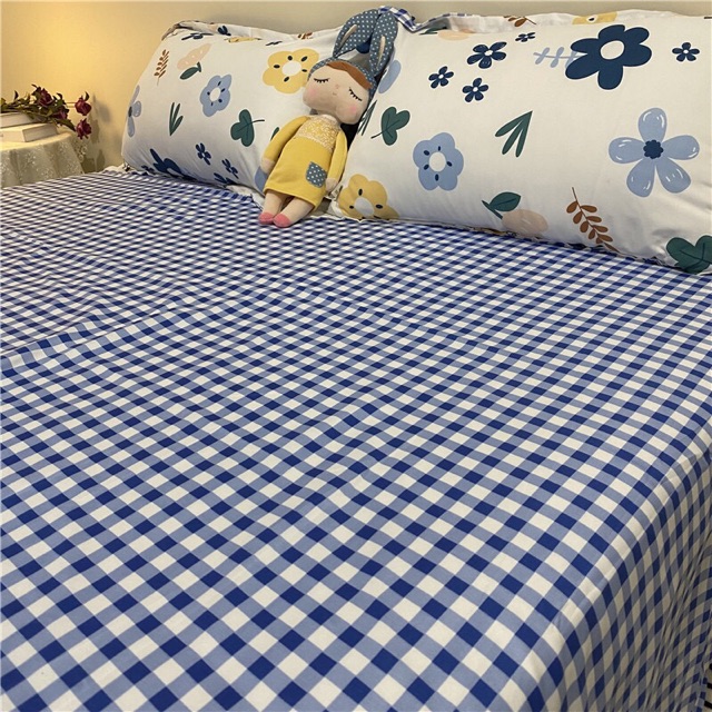 Set Chăn Ga Cotton Poly Hoa Lá Cỏ Ong Ga Kẻ Caro Trắng Xanh Thấm Hút Mồ Hôi Tốt Shinbedding.shop
