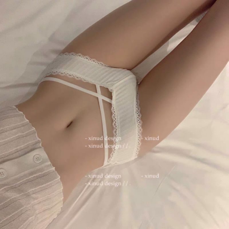 Quần Lót Cotton Tăm Viền Ren Cạp Chéo Mã 027