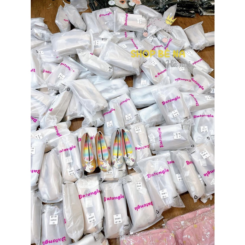 Giày Pony đế kếp cầu vồng size đại cho bé gái đế bệt êm châm