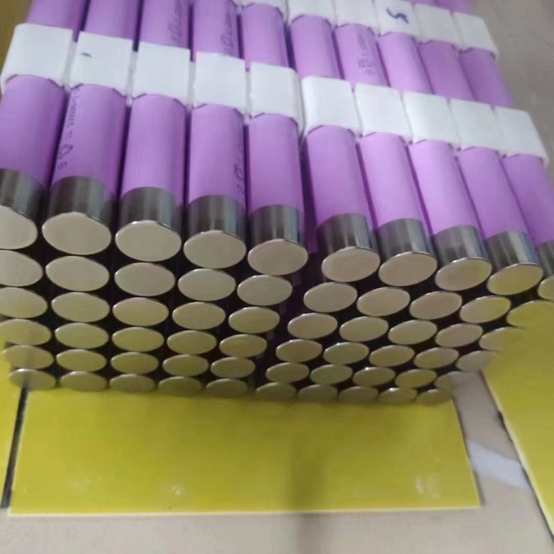 Cell pin 18650 SUNEVTCH bóc khối Dl 2200mah Xả 5C