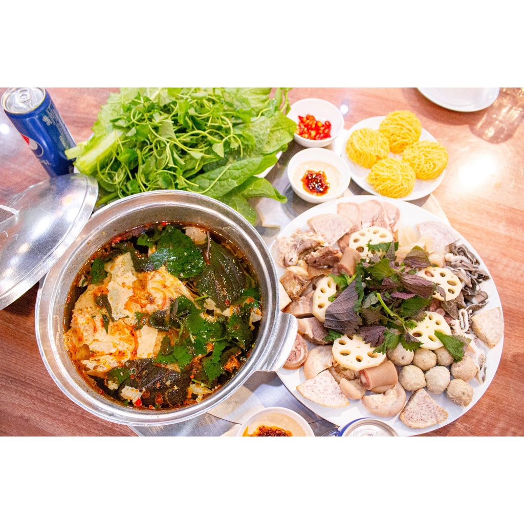 Lẩu bò đông trùng hạ thảo lẩu nóng rất ngon gồm bò tơ củ chi và nấm đông trùng hạ thảo tươi chỉ giao hoả tốc tphcm | BigBuy360 - bigbuy360.vn