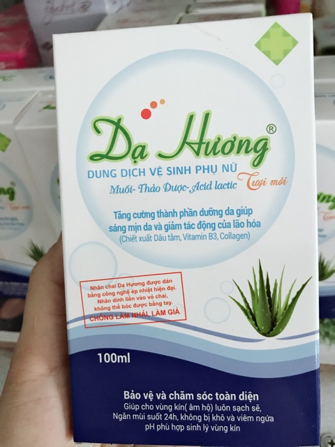 Dung dịch vệ sinh phụ nữ Dạ Hương 100ml