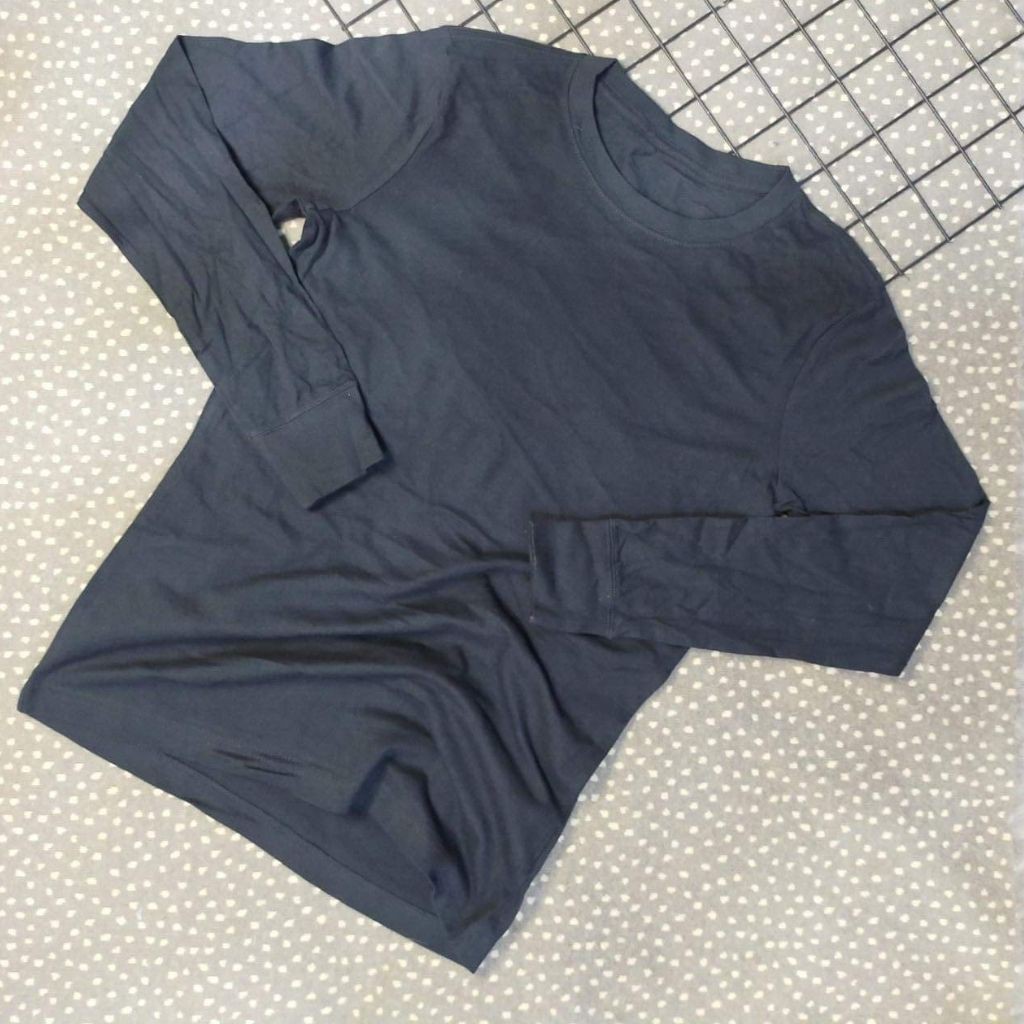 Aó Thun Dài Tay Trơn -Chất Cotton -VNXK -Thấm Hút Mồ Hôi Cực Tốt -