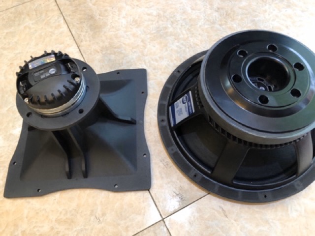 Loa xịn RCF bas 30 trep neo ý