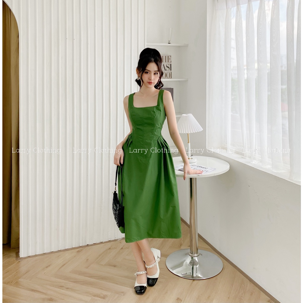 Đầm thiết kế nữ váy ba lỗ dáng dài xếp ly cổ vuông chiết eo vải thô hàn trơn thời trang thiết kế Larry Clothing V553