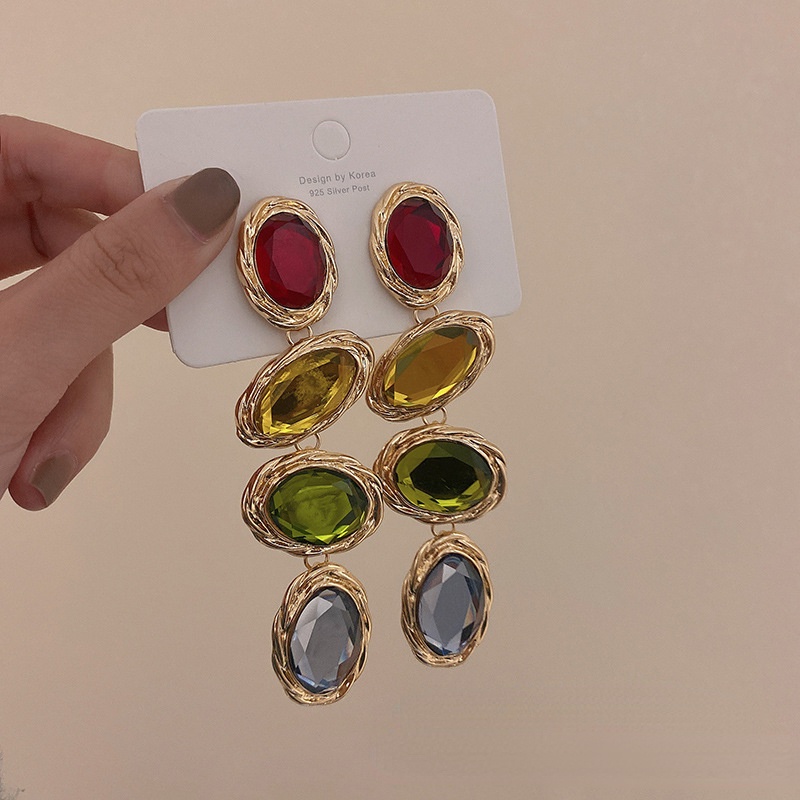 Bông Tai Dáng Dài Đính Đá Màu Kẹo Phong Cách Cổ Điển Thời Trang Mới Phổ Biến Dành Cho Bạn Nữ