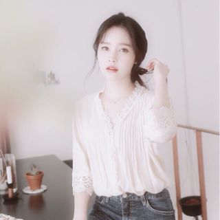 Áo Cati trắng phối ren