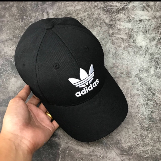 Nón đen logo trắng ba lá