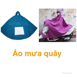 Aó mưa Khánh Chi quây 1 đầu