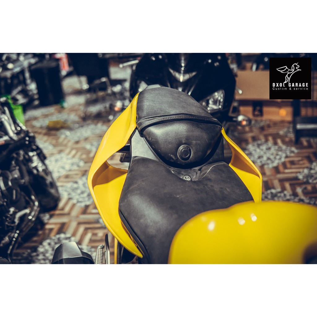 Đuôi  R1 cho R15v3 nhựa dày, chắc chắn