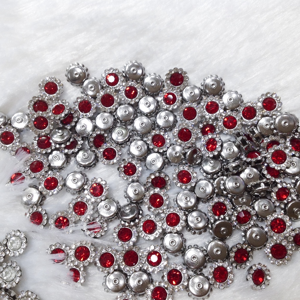 Đá xoàn kết áo đính trang trí trang phục lấp lánh