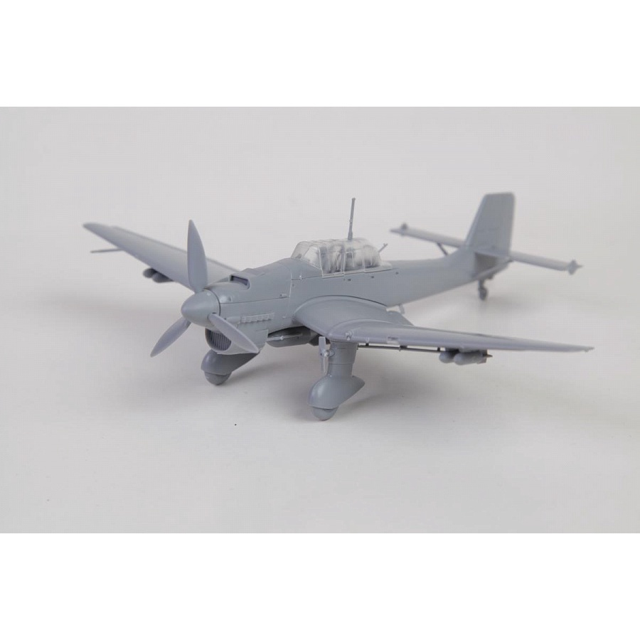 Mô hình quân sự Máy bay ném bom bổ nhào Junkers Ju-87 B2 1/72 Zvezda
