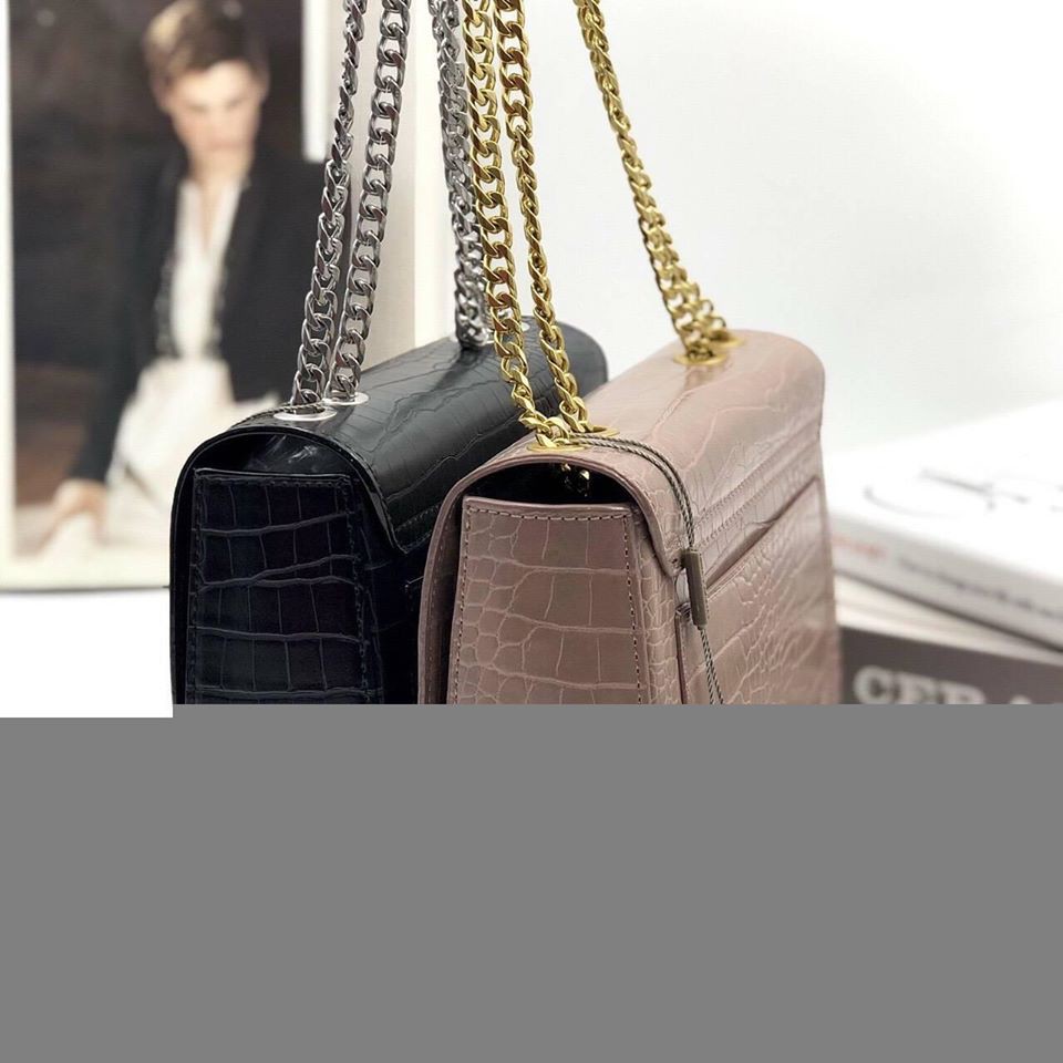 TÚI XÁCH CHARLES & KEITH Croc-Effect Structured Crossbody