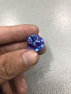 Tán titan 8li