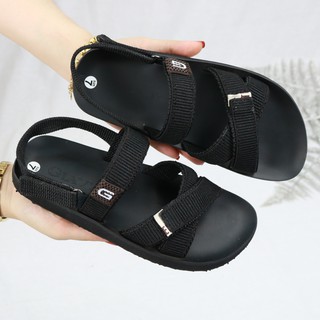 Sandal nữ quai chéo GIAVY-ST K345 màu đen và nâu, thích hợp mang đi học và đi làm.