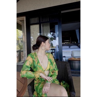 bikini chuối kèm ao choàng