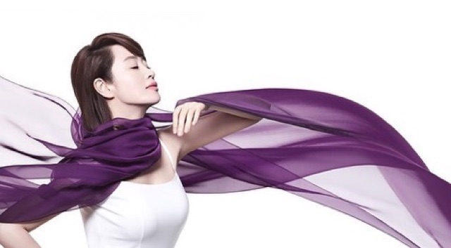 Mẫu mới Kem dưỡng vùng da quanh mắt AHC SEASON 7 AGELESS REAL EYE CREAM mùa 7 | BigBuy360 - bigbuy360.vn