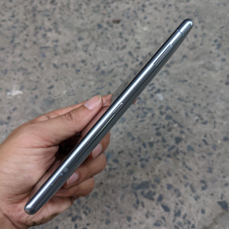 Điện Thoại Sony Xperia XZ2 , XZ2 Premium Like New, Áp Suất Căng Đét | BigBuy360 - bigbuy360.vn