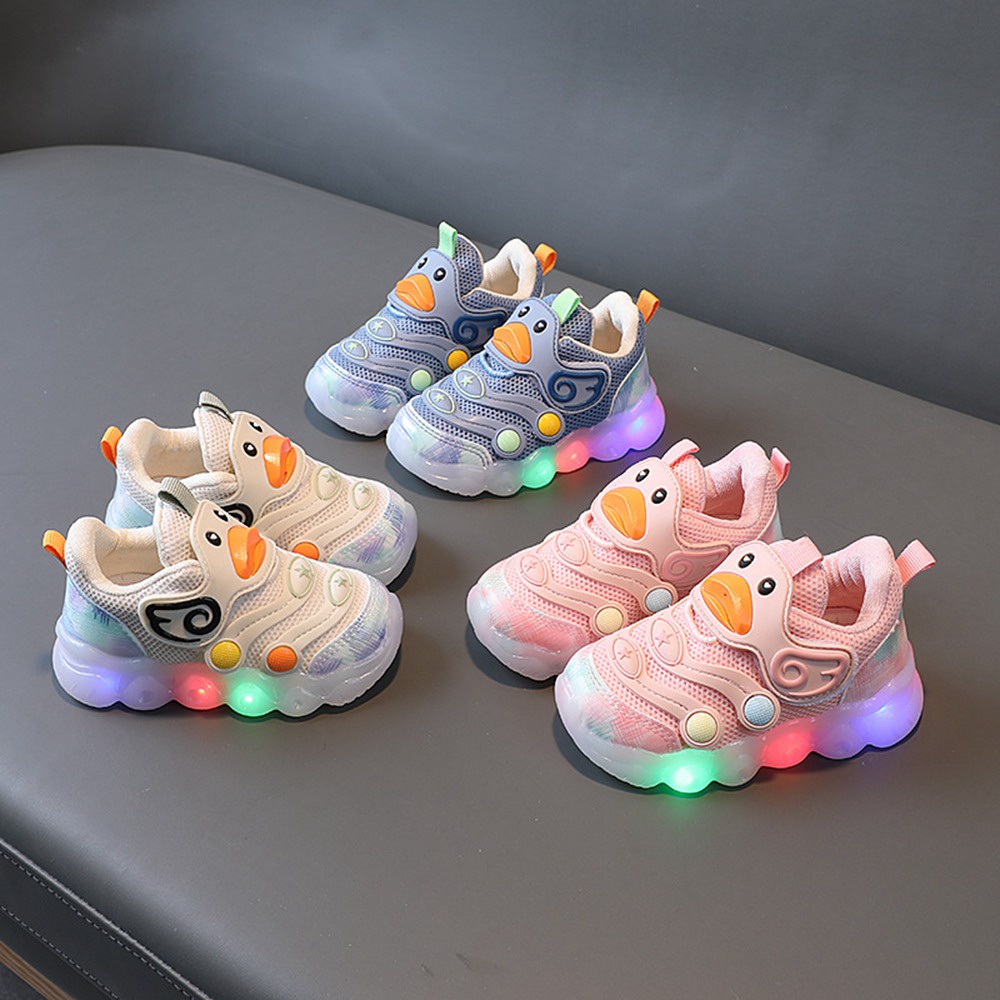 Giày Lưới Đế Mềm Có Đèn LED Phong Cách Thể Thao Thời Trang Mùa Hè Cho Bé