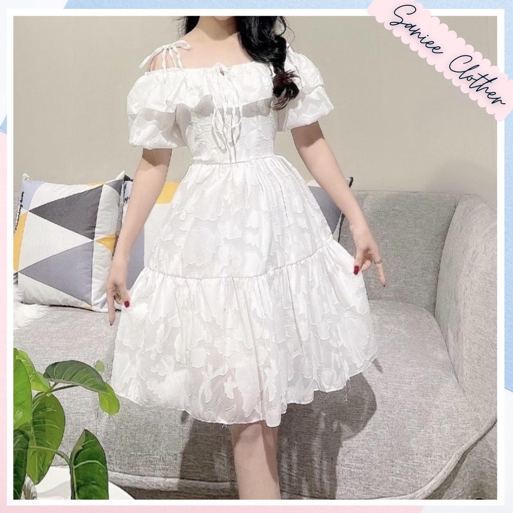 Váy ren trễ vai phối dây buộc cổ, đầm babydoll nữ hoạ tiết hoa ép Saniee Clother