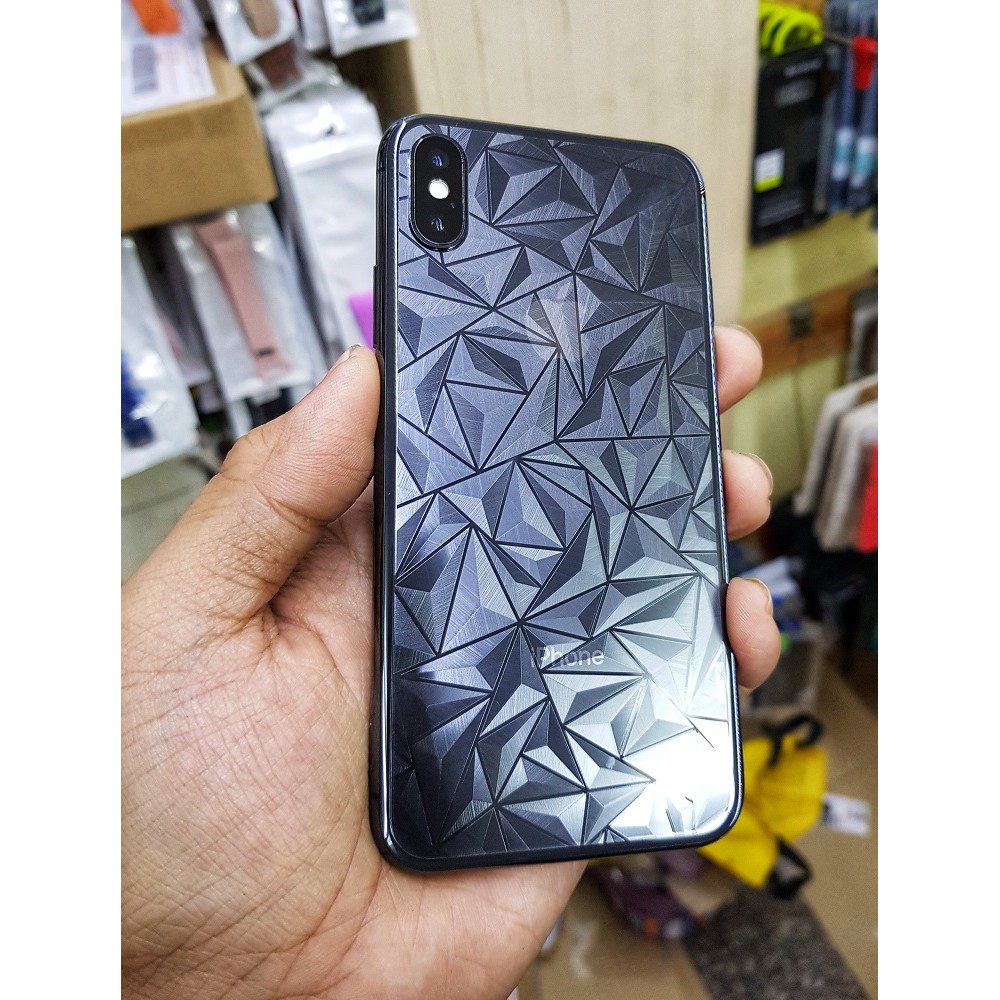 Dán lưng Iphone XS MAX trong vân kim cương cá tính