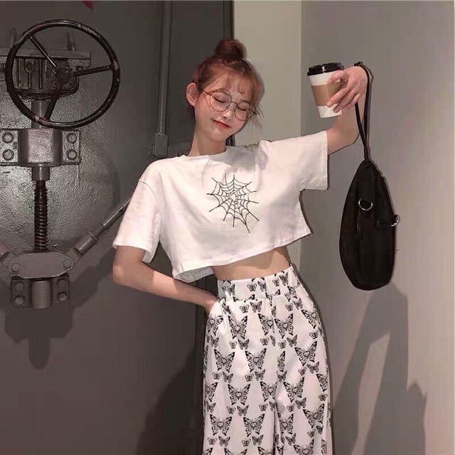 Sale Áo croptop cổ tròn in các kiểu hot trend chuẩn