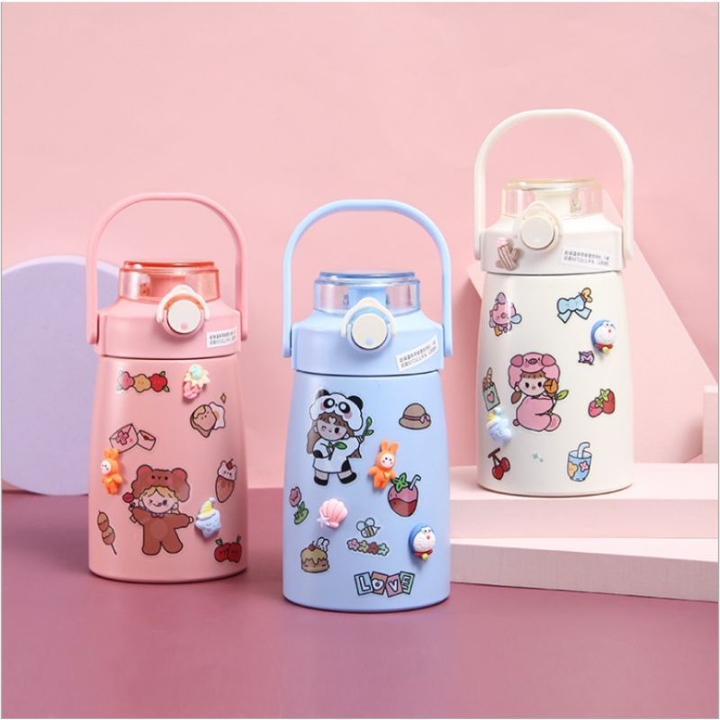 Bình giữ nhiệt, bình nước cute có ống hút, kèm ticker xinh xắn, có quai xách, kèm quà tặng 1bình lỏi thủy tinh