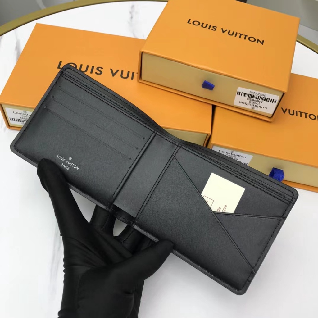 Sẵn sàng giao hàng Ví ngắn nam mới của Louis Vuitton LV có hộp