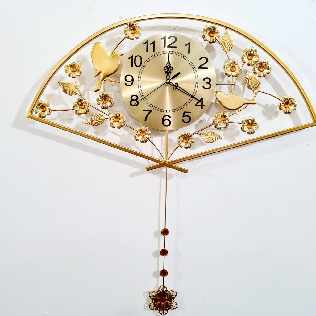 Đồng hồ treo tường kim trôi hình quạt vàng chính hãng mã 1558 phù hợp treo phòng khách, phòng ngủ