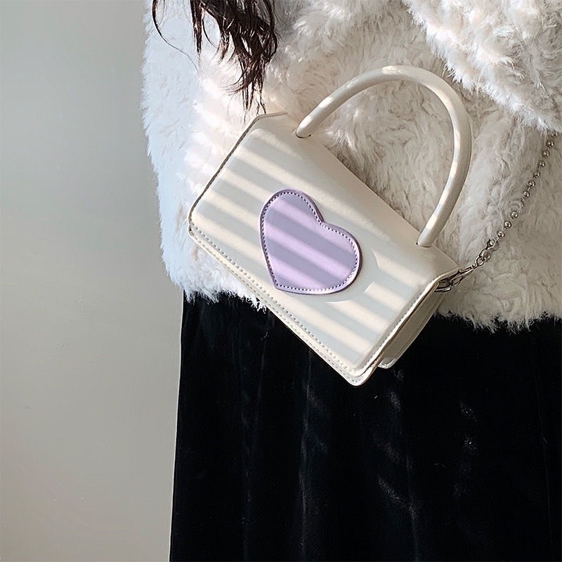 Túi xách tay, túi đeo chéo dây hình hộp hoạ tiết trái tim xinh xắn