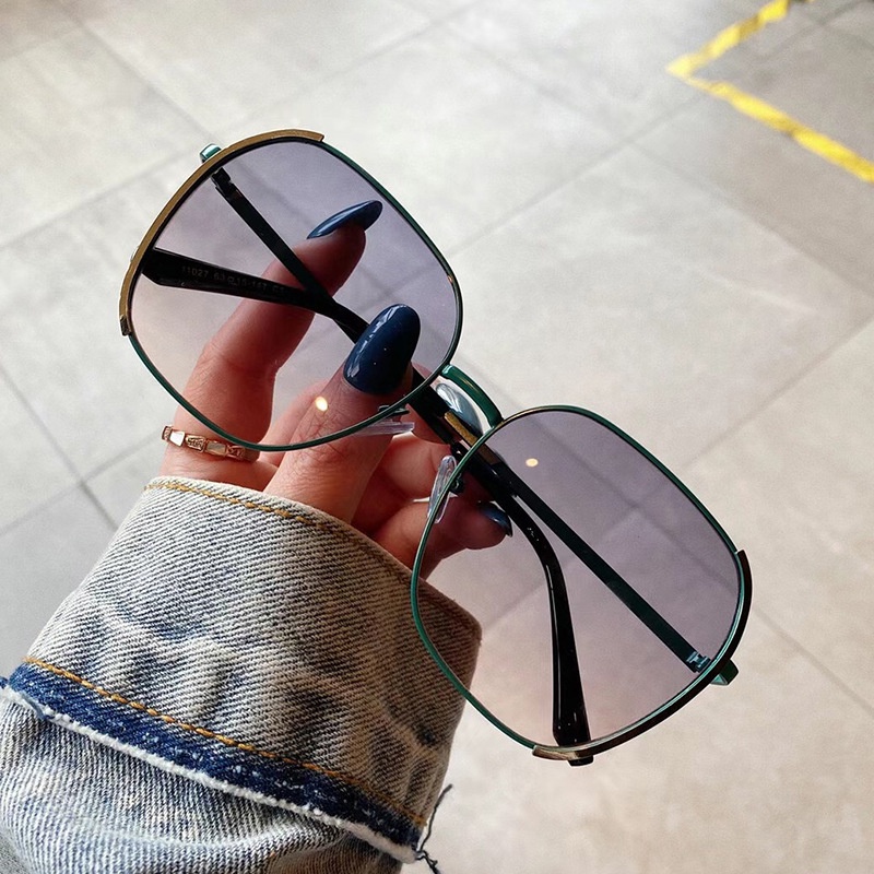 Kính mát nam nữ gọng kính hợp kim phối màu mắt vuông bản lớn phong cách Hàn Quốc phù hợp đi chơi du lịch HANASO 227